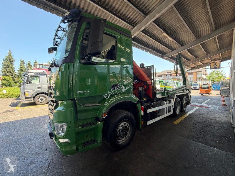 Camion Mercedes arocs 2543 6x2
