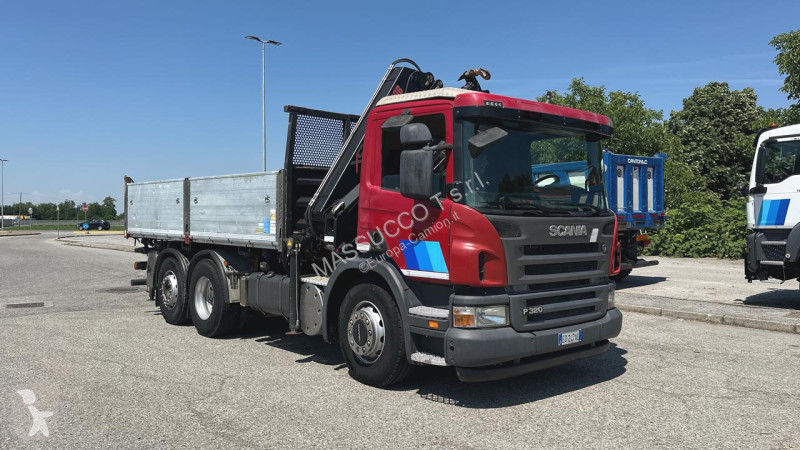 شاحنة Scania P320 DB 6x2