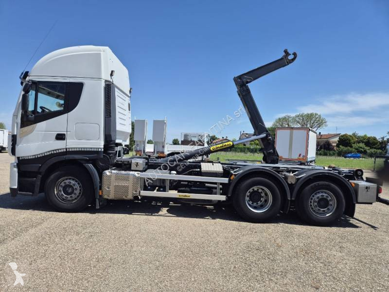 شاحنة Iveco