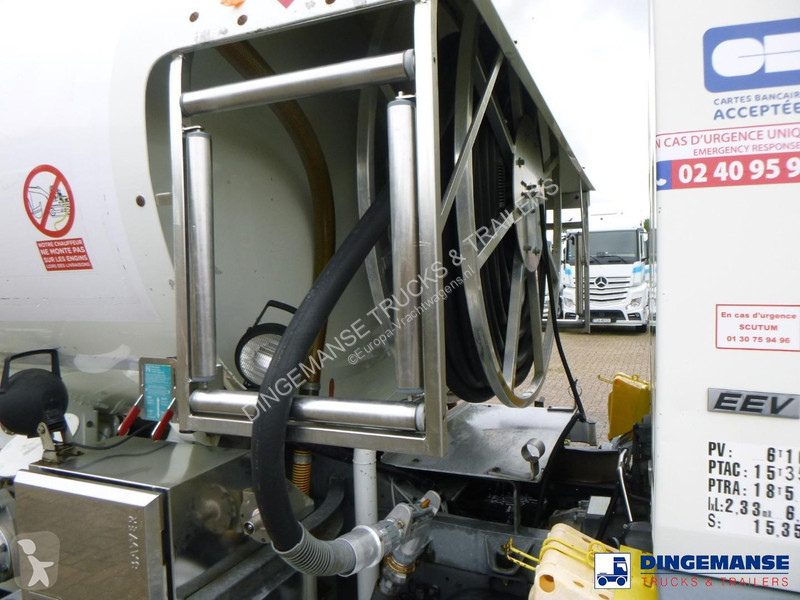 شاحنة DAF 55220 4X2 fuel tank 10 m3 / 3 comp