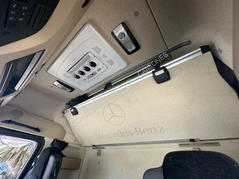 شاحنة Mercedes  1851 LS