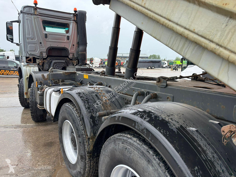شاحنة Mercedes 3235 8x4 FULL STEEL / BOX L=6230 mm
