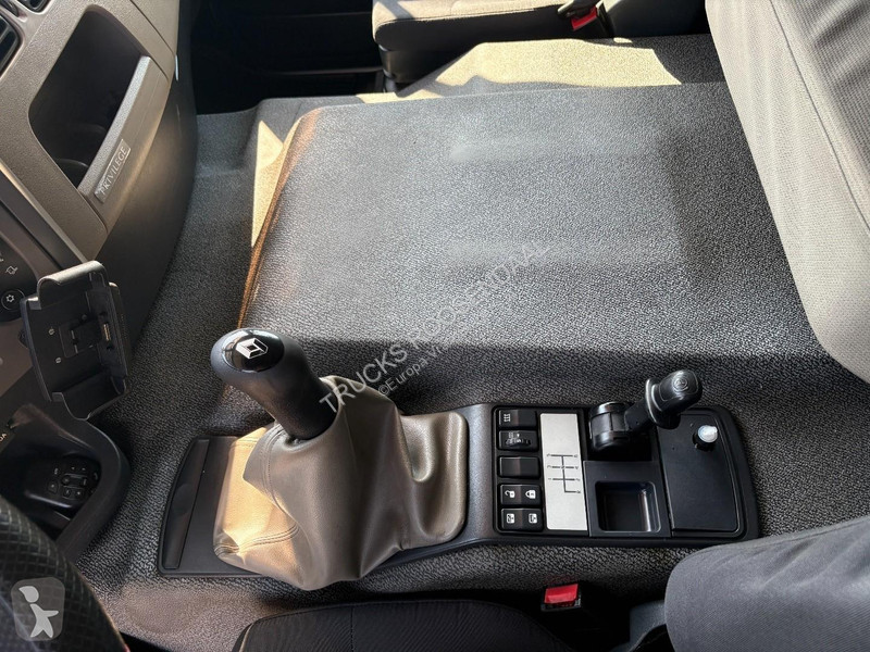 شاحنة Renault + DHOLLANDIA LOADLIFT + SMART...