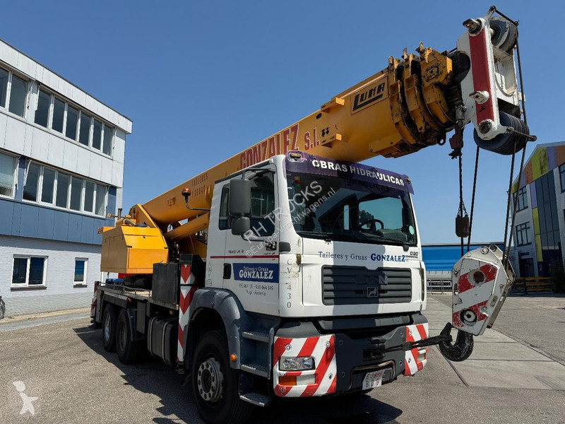 شاحنة MAN 33.430 6X4 EURO 3 + LUNA GT-40/32...