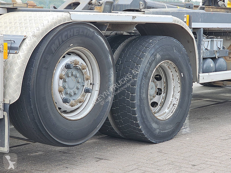 شاحنة Mercedes ARCOS 3243
