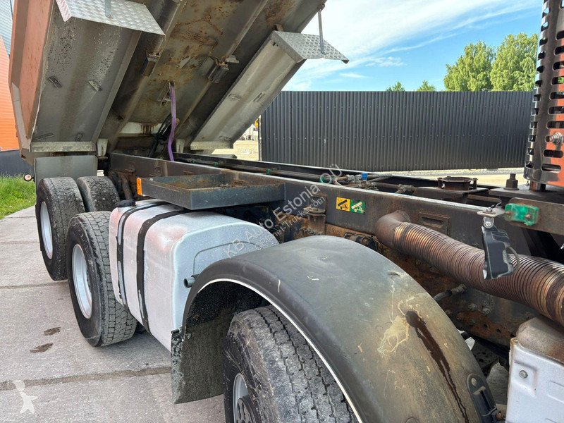 شاحنة Volvo 540 8x4 RETARDER / TANDEM AXLE LIFT...