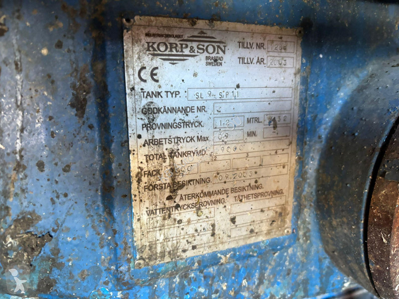 شاحنة Volvo 540 8x4*4 KORP&SON tank 9000 l +...