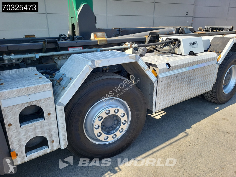 شاحنة Mercedes 3253 8X4 25 tons Mobas...