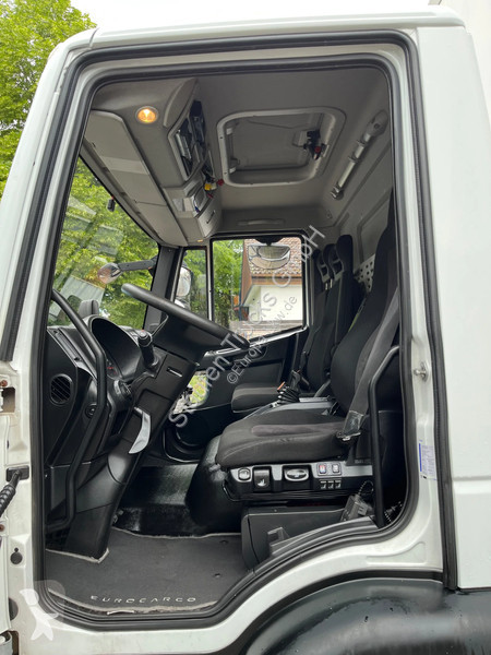 شاحنة Iveco EuroCargo E-250...