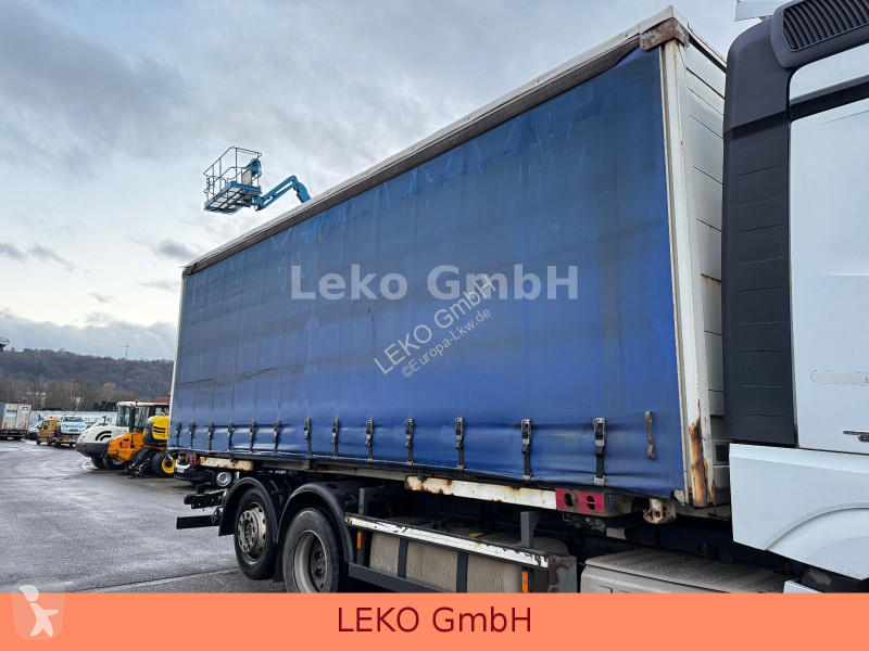 شاحنة Iveco Nur Kühlkoffer + Contanier Koffer +...