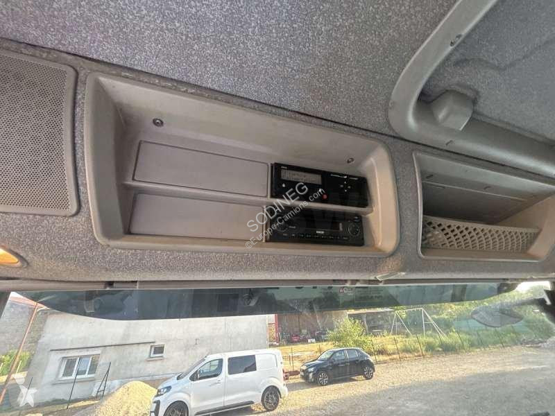 شاحنة Iveco  GRUE TRAKKER 410
