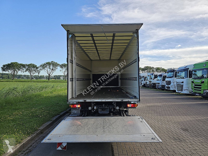 شاحنة Iveco 160E28 EUROCARGO