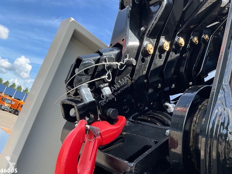 شاحنة Volvo 500 Euro 6 8x2 HMF 95 Tonmeter...
