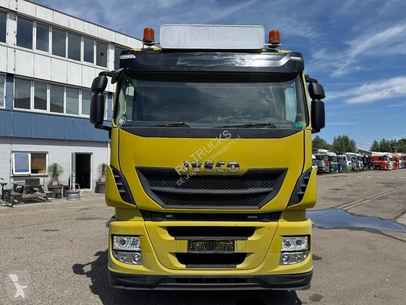 شاحنة Iveco 420 6X2 EURO 6 + FASSI F80A.0.23 +...