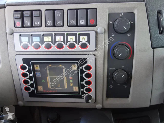 شاحنة Volvo FL