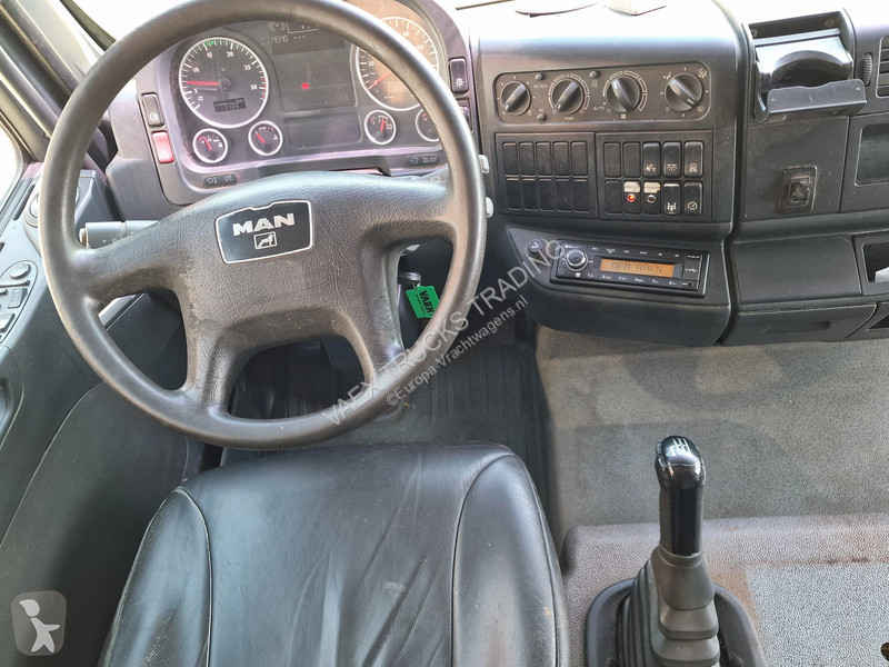شاحنة MAN 12.210 - HIAB 077 DUO Crane / Grua -...