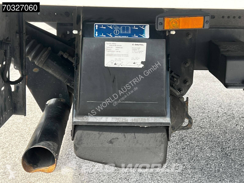 شاحنة DAF LF 230 LF 4X2 12tonner kg...