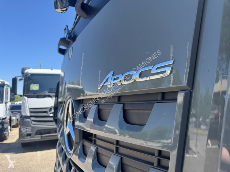 شاحنة Mercedes  3340 K 6X4