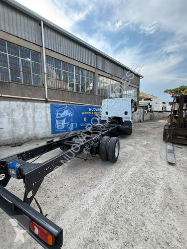 شاحنة Iveco Iveco 90E22