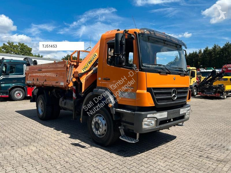 شاحنة Mercedes PKG 12001