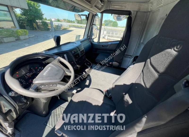 شاحنة Iveco