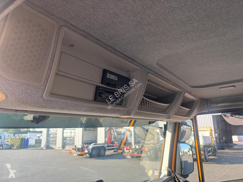 شاحنة Iveco 260S42