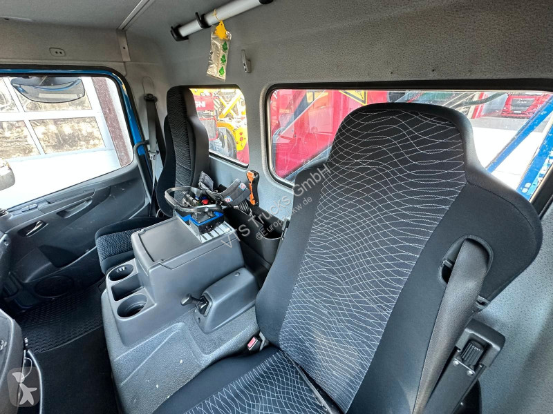 Mercedes 1323 4x2 BL Glasaufbau HMF 1030/K-3 LK...
