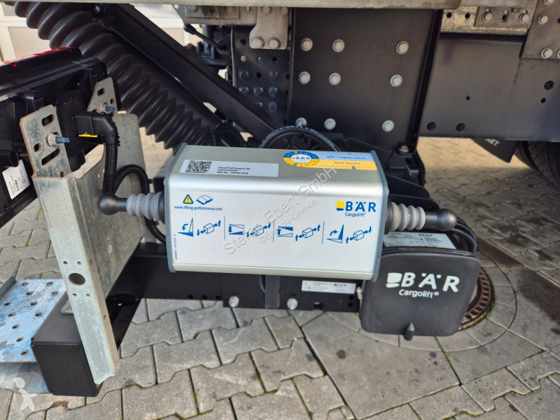 شاحنة Iveco AD190S40/FP Lamberet Mitsubishi LBW...