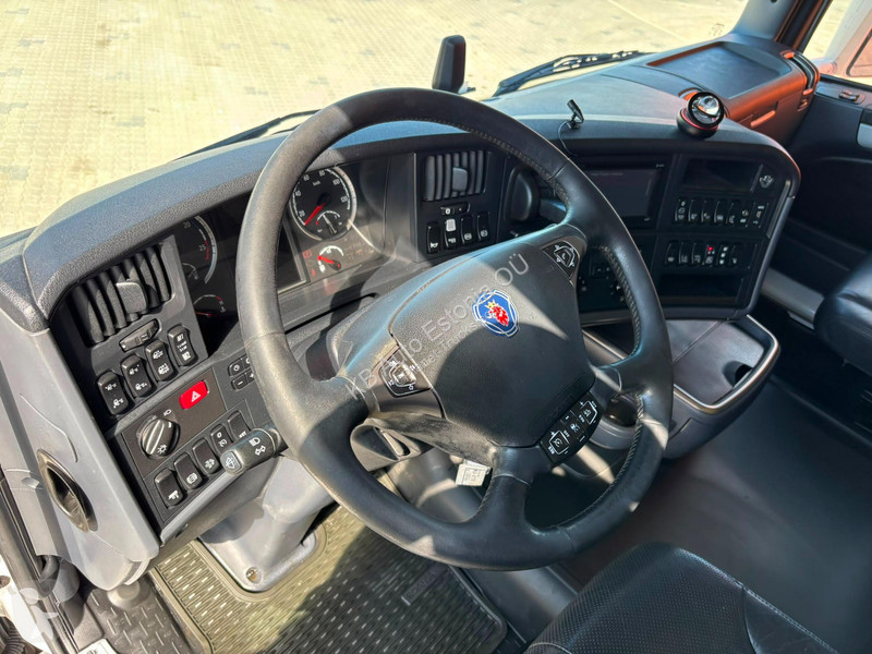 شاحنة Scania R 730 8x4*4 CARRIER SUPRA / BOX...