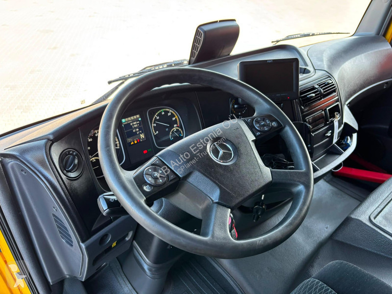 شاحنة Mercedes 1523 4x2 LOW MILEAGE ! / BOX...