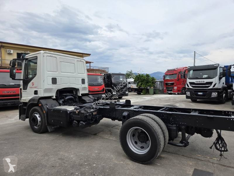 شاحنة Iveco