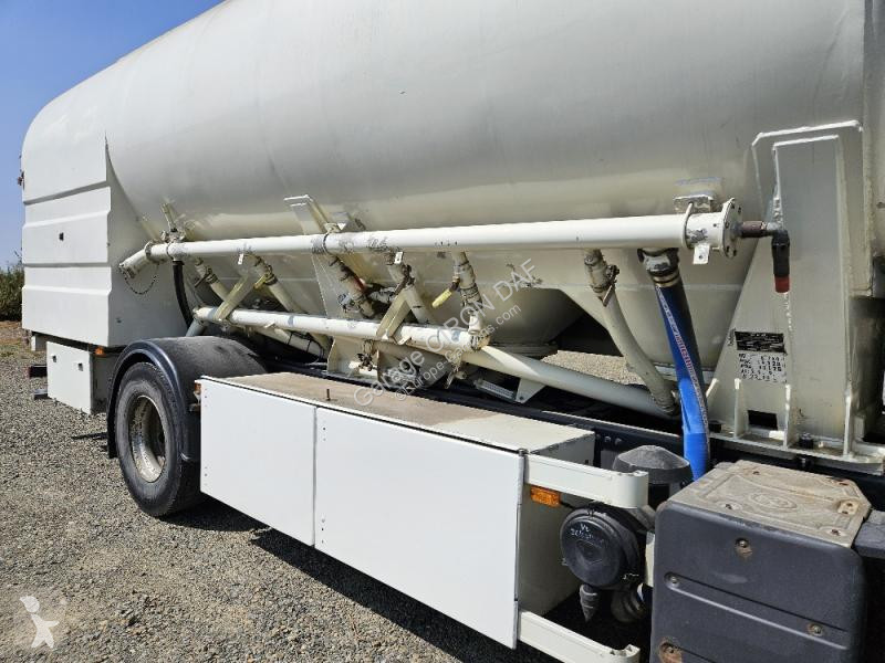 شاحنة Renault 370 DXI