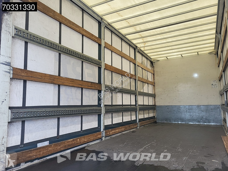 شاحنة DAF 260 4X2 19tonner curtainsides 2000kg...