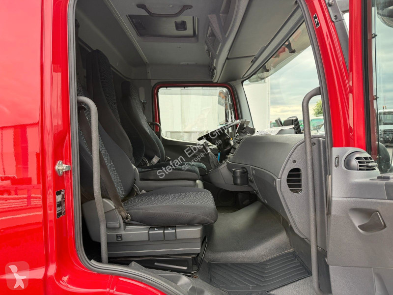 شاحنة Mercedes 923 L 3 Sitze Standh. Ausbau
