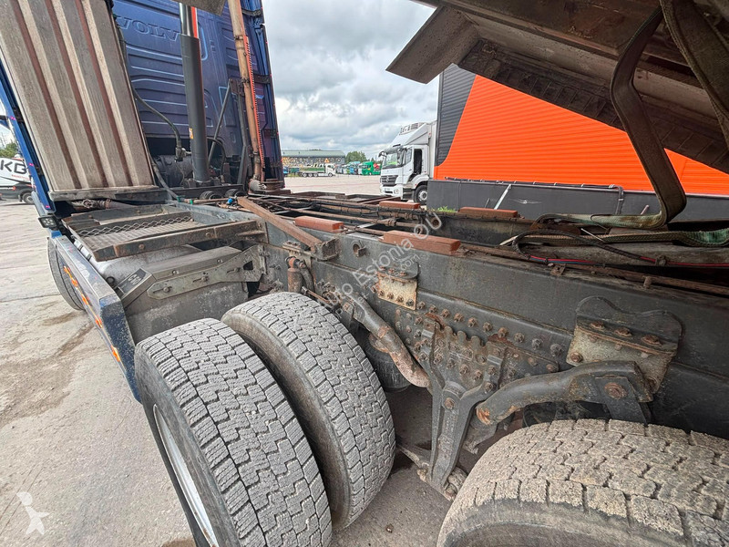شاحنة Volvo 750 6x4 RETARDER / TANDEM AXLE LIFT...
