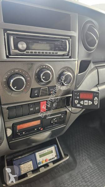 شاحنة Iveco