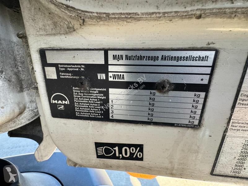 شاحنة MAN (10.000 L / MANUAL GEARBOX / BOITE...