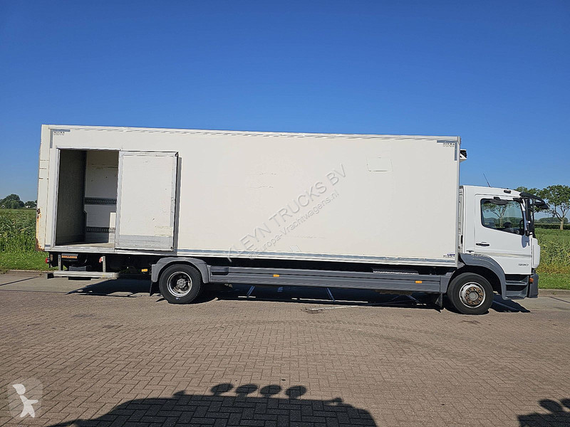 شاحنة Mercedes ATEGO 1224