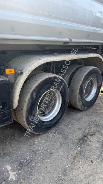 شاحنة Volvo 420