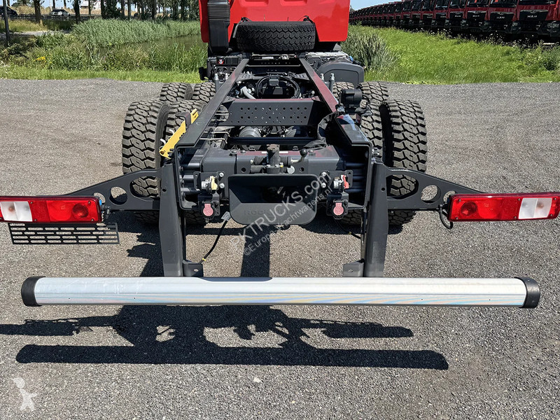 شاحنة Renault K P6X6 Medium Chassis Cabin (4...