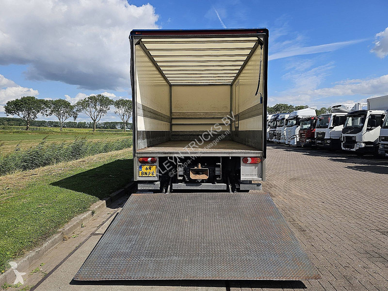 شاحنة Volvo 280.18 2T LIFT BOX 5.52 M