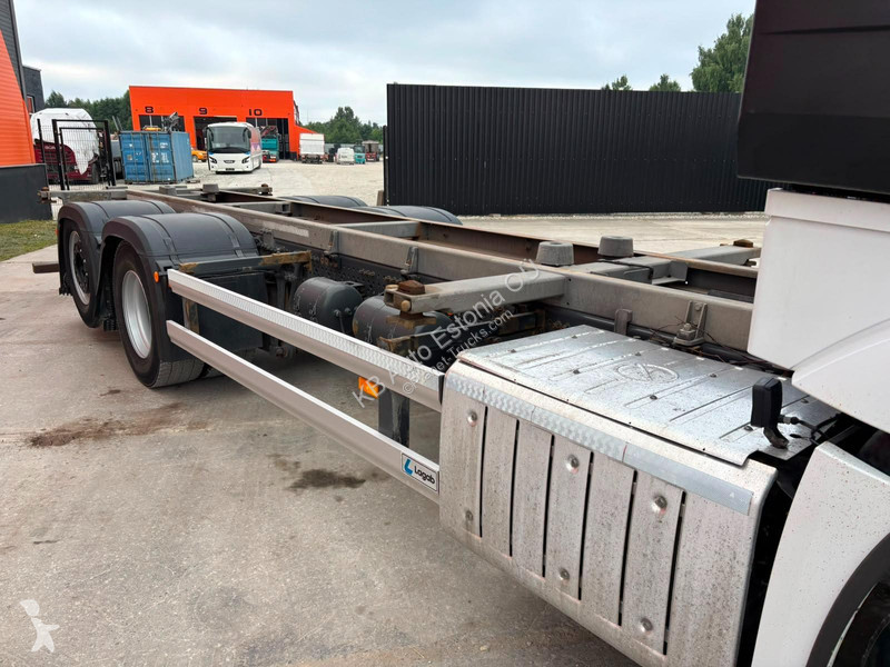 شاحنة Mercedes 2551 6x2 ADR / STREAMSPACE