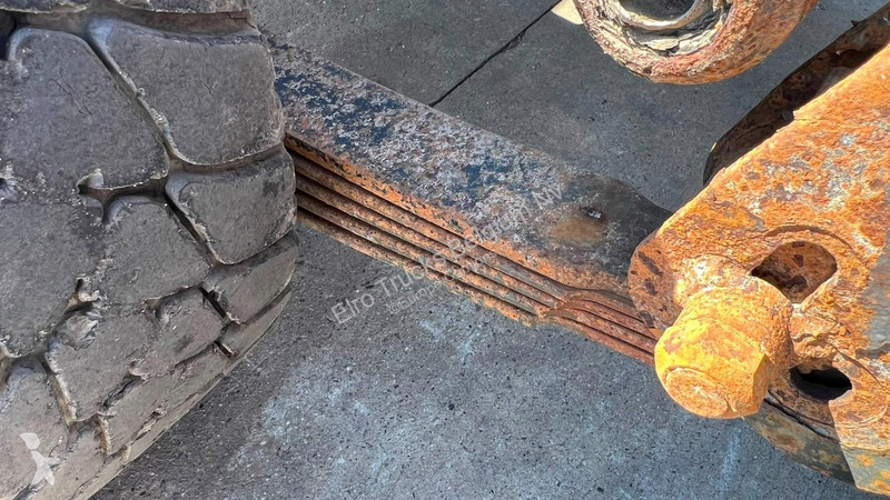 شاحنة Volvo 12380 (LAMES / STEEL SUSP. / BOITE...