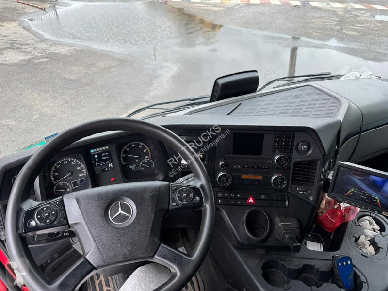 شاحنة Mercedes 1827 4X2 EURO 6 + ZEPRO 2500KG LIFT