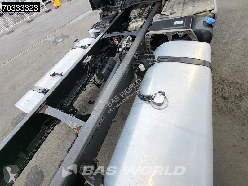 Camion Volvo 460  6X2 chassis Full Air...