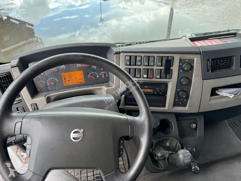 Camion Volvo 240 4X2 + DHOLLANDIA DHLSU11 LIFT...