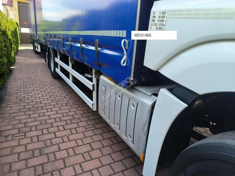 Camion Mercedes TANDEM