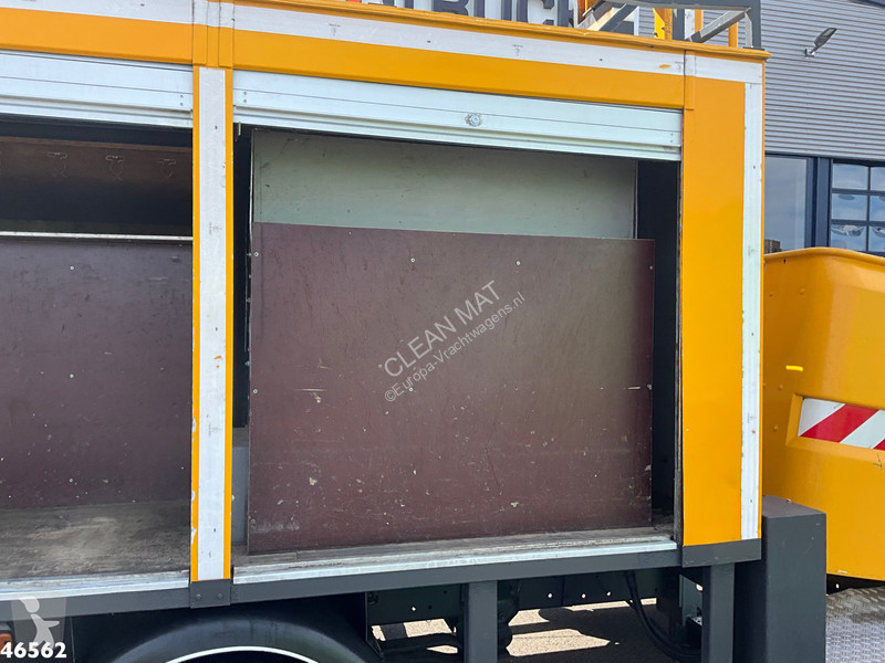 Vrachtwagen DAF LF 150 Custers 16,5 meter