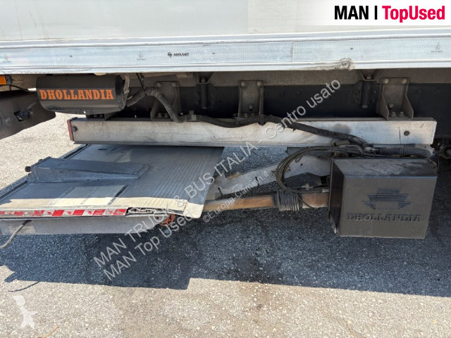 Vrachtwagen Iveco A260SY