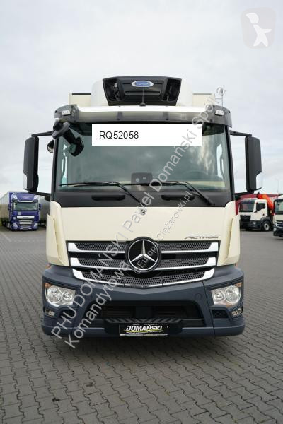 Vrachtwagen Mercedes / TANDEM